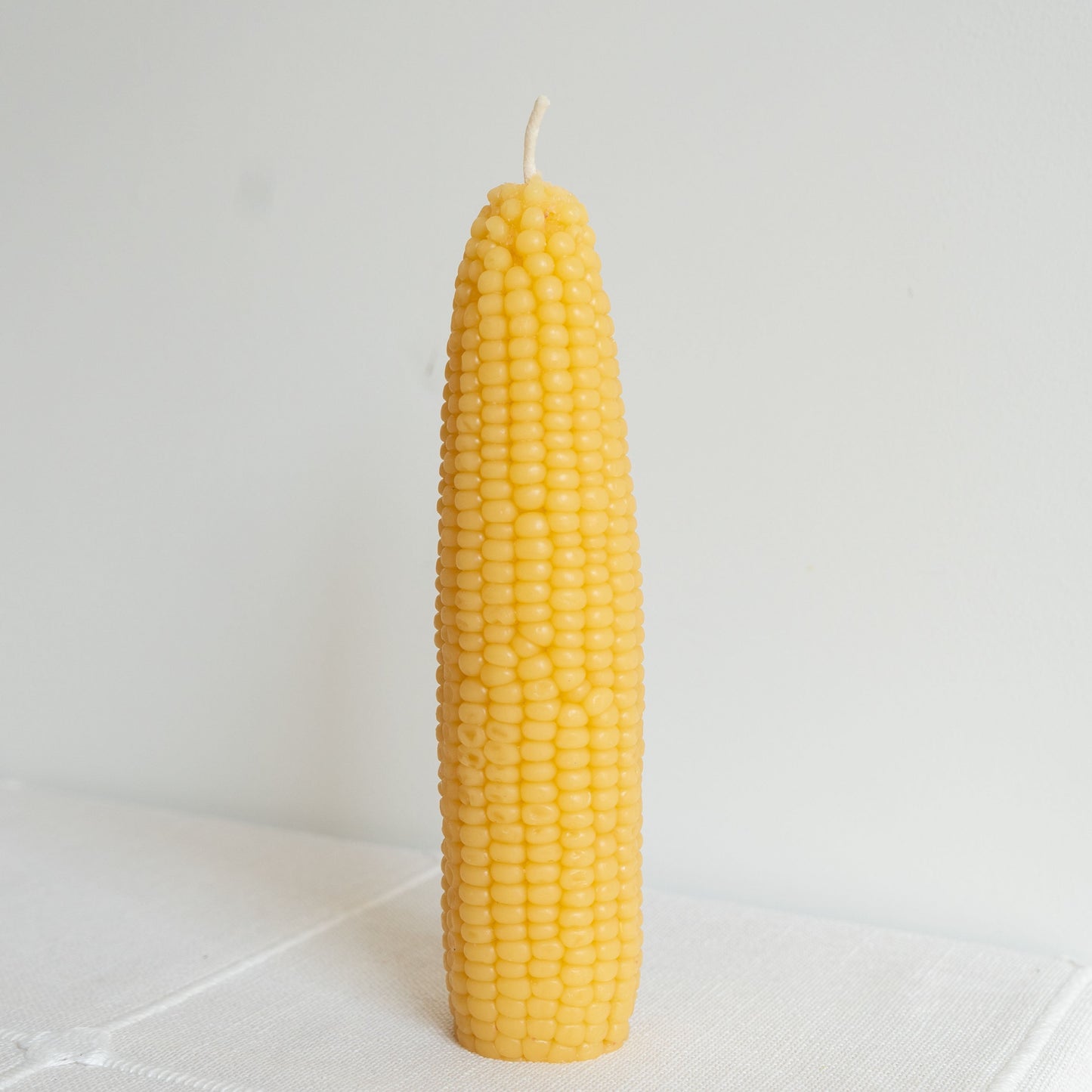Sweet Maíz Tall Beeswax Corn Candle