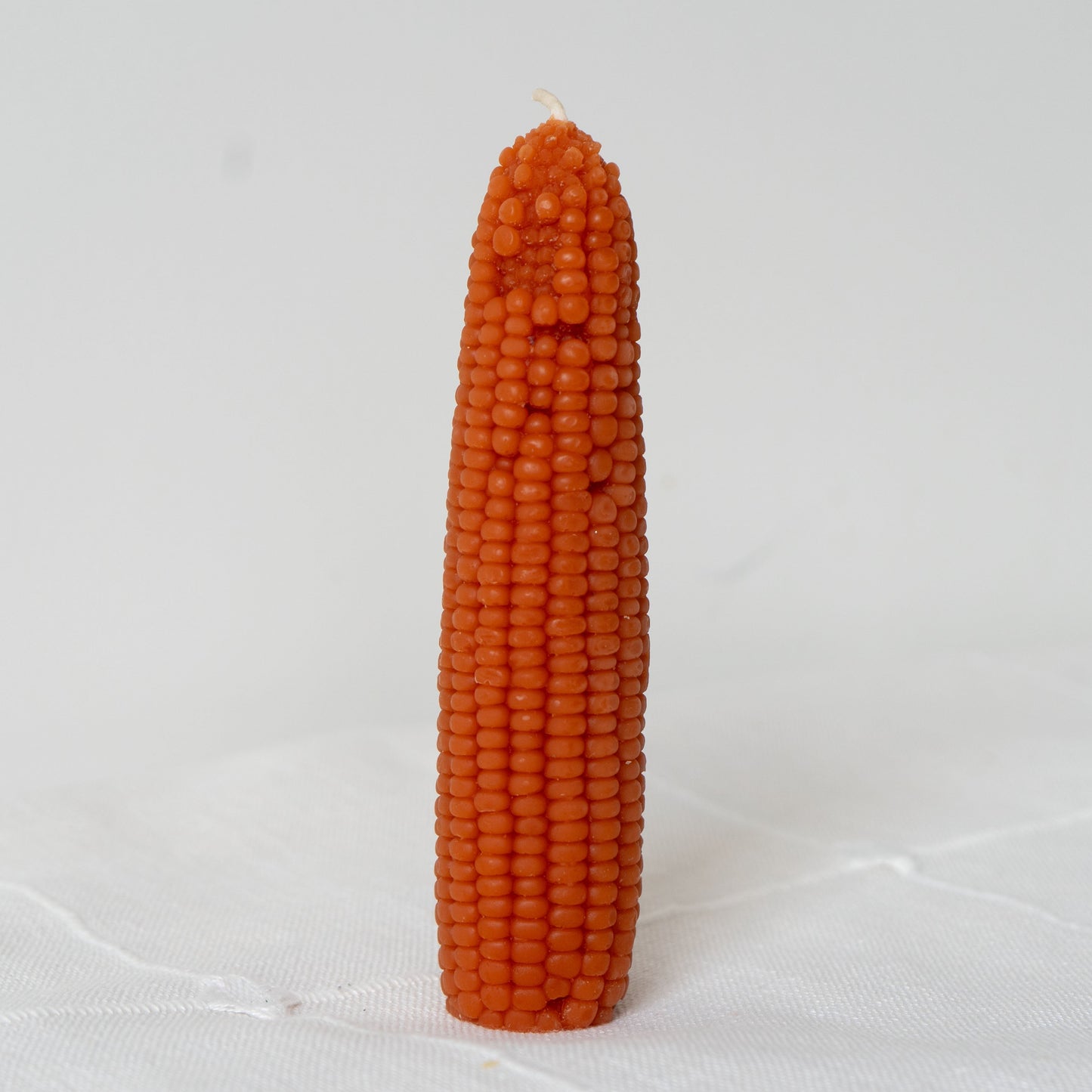 Maple Leaf Medium Beeswax Corn Candle